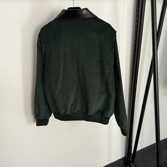 Костюм женский фото 2