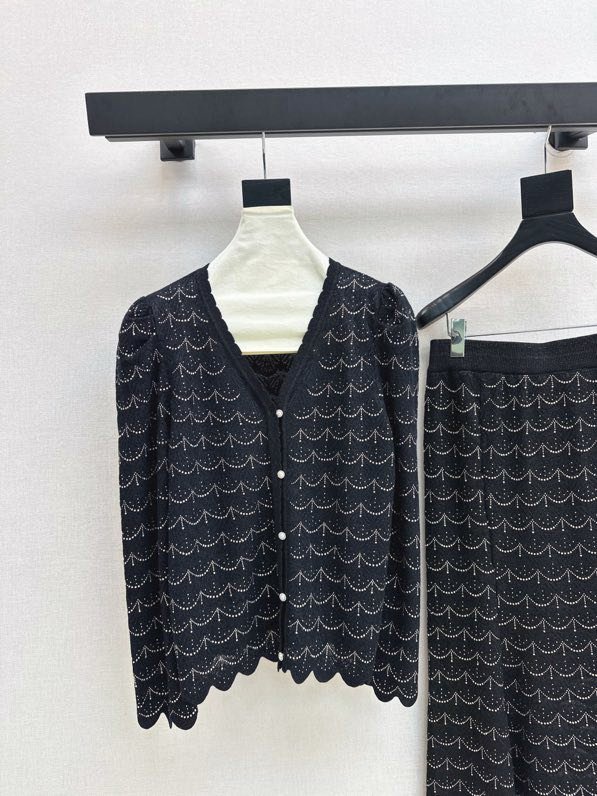 Костюм женский фото 2