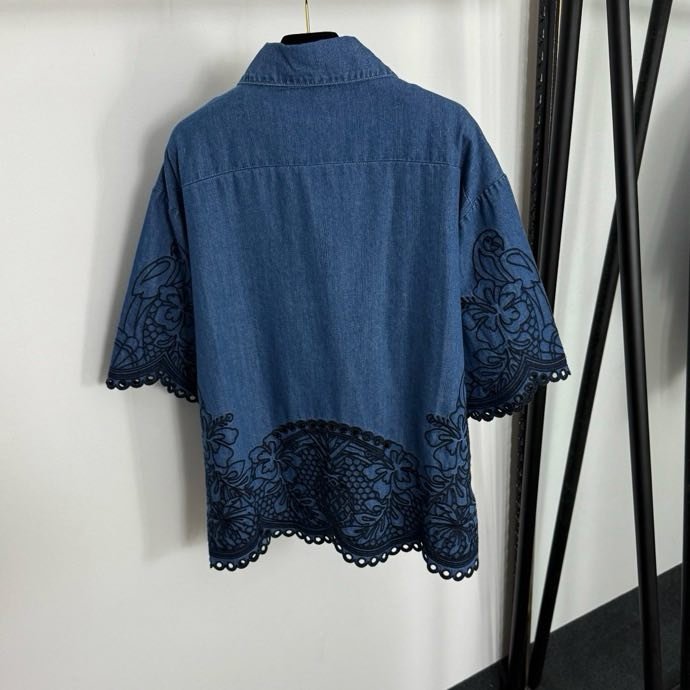 Костюм женский фото 2