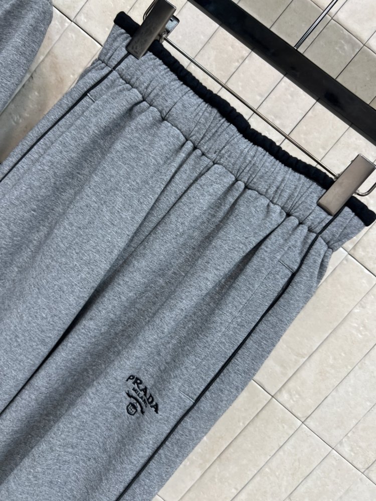 Костюм жіночий фото 2