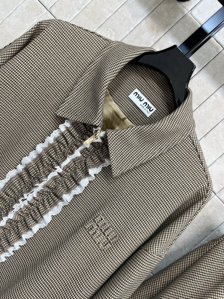 Костюм жіночий фото 2