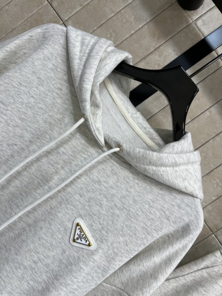 Костюм жіночий фото 2