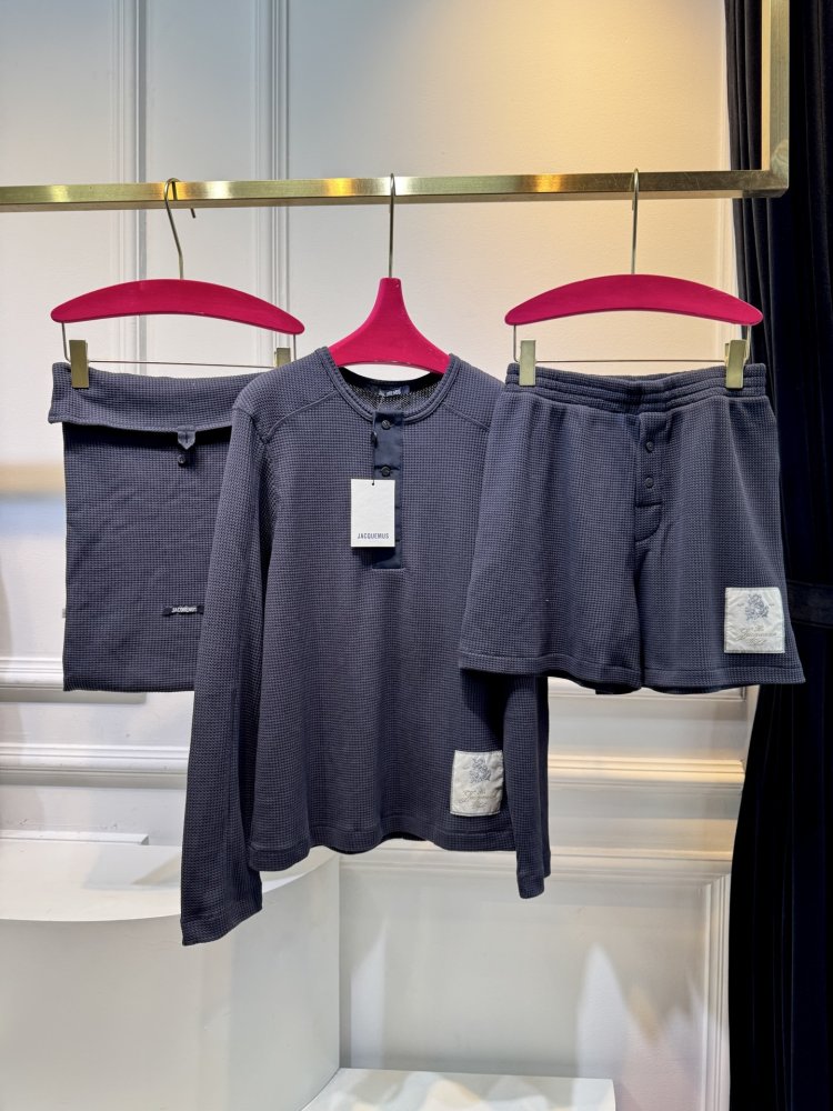 Костюм женский фото 2