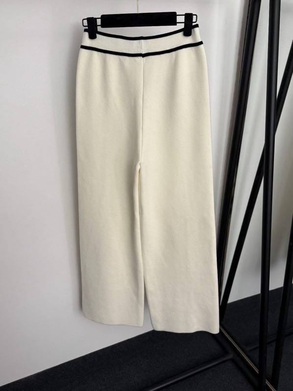 Costume female фото 2