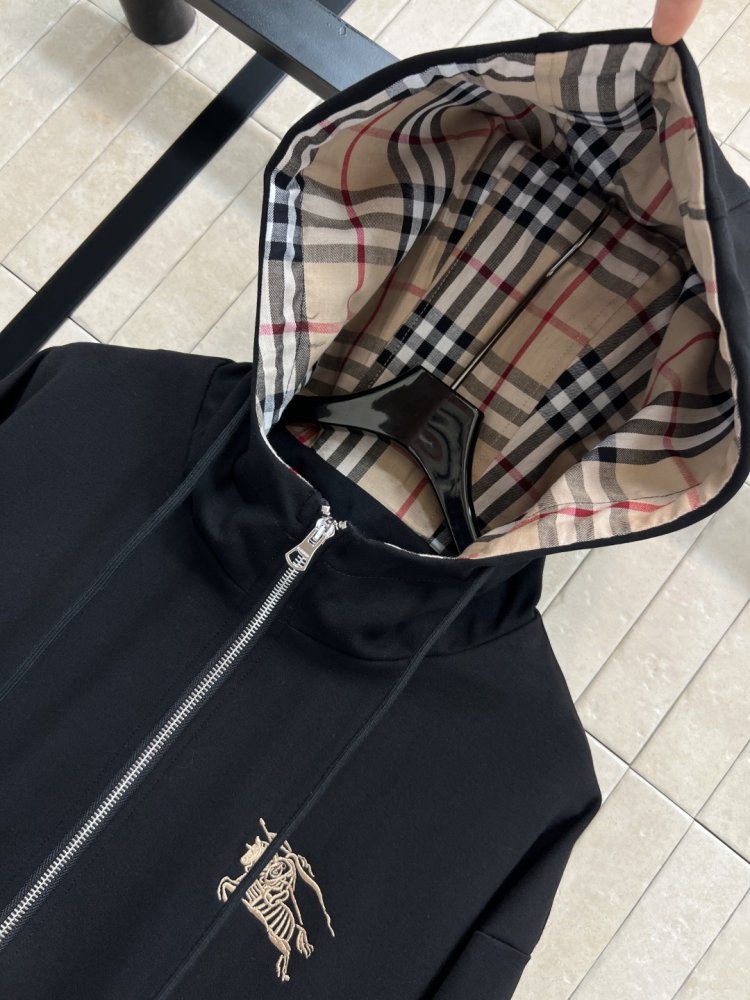 Костюм жіночий фото 2