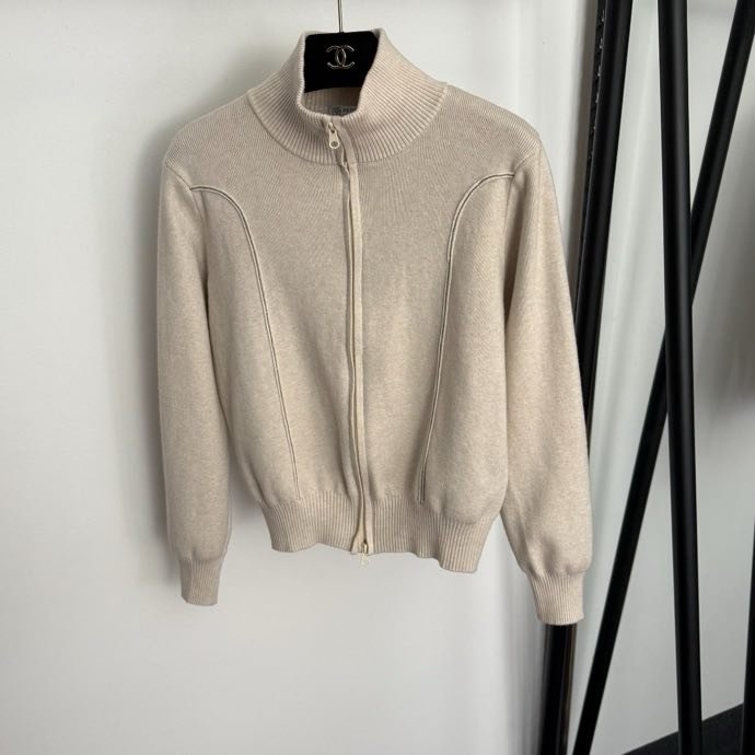 Костюм женский фото 2