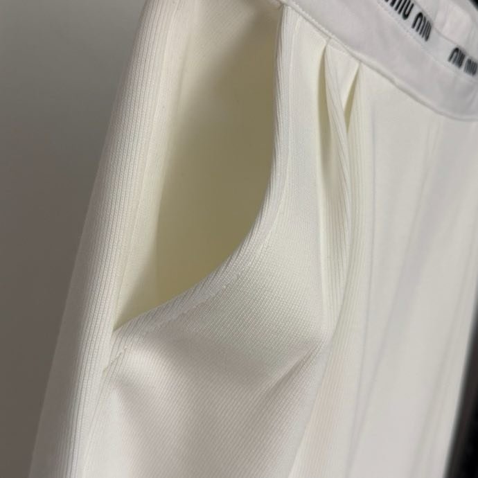 Костюм женский фото 2