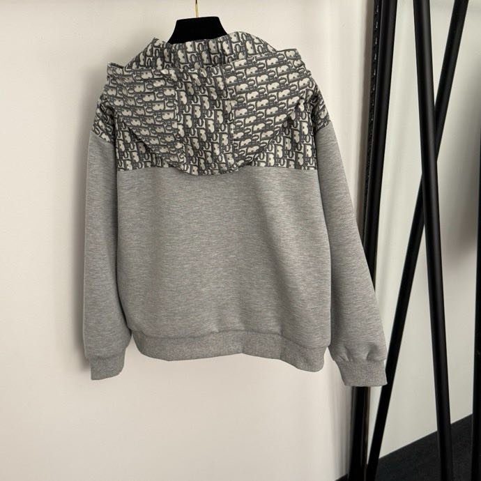 Костюм женский фото 2