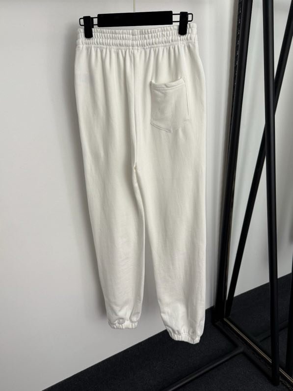 Костюм женский фото 2