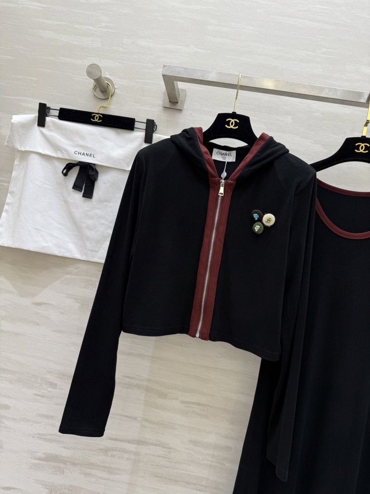 Костюм женский фото 2