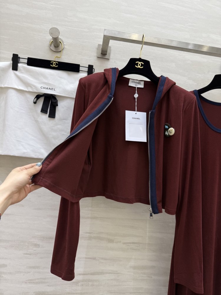 Костюм женский фото 2