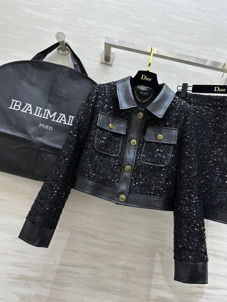 Костюм женский фото 2