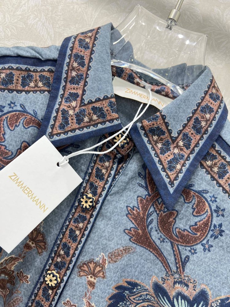 Костюм женский фото 2