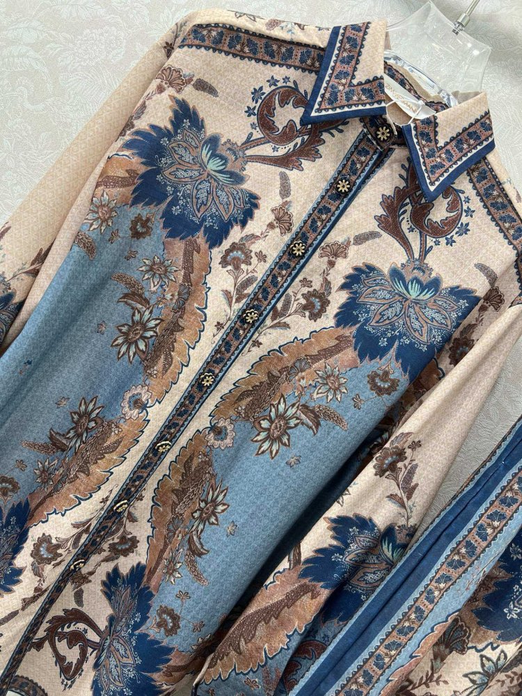 Костюм женский фото 2