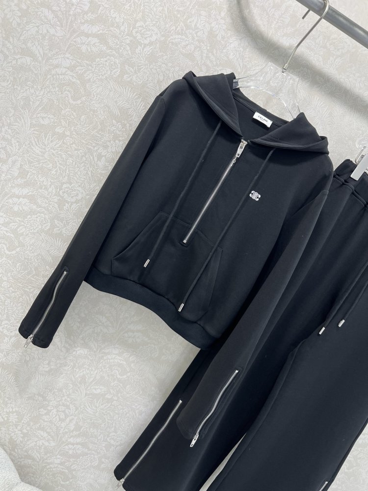 Костюм женский фото 2