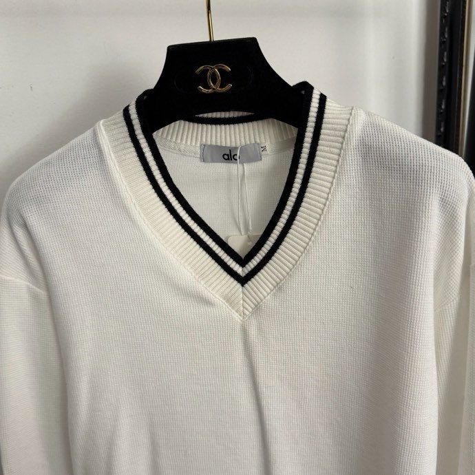 Костюм женский фото 2