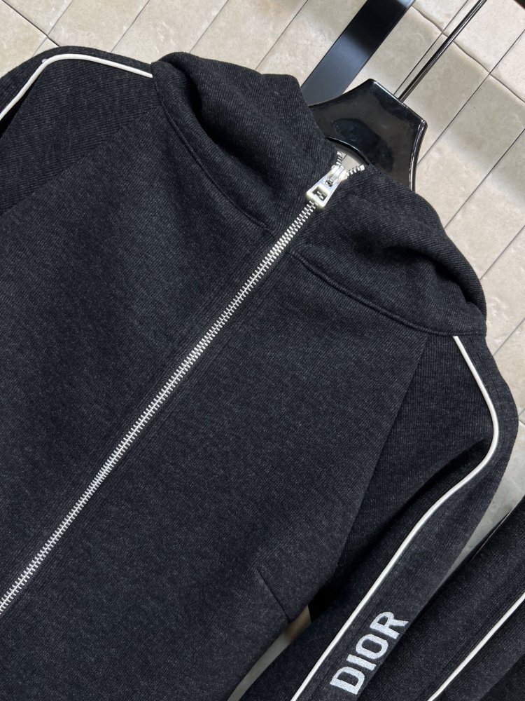 Костюм женский фото 2