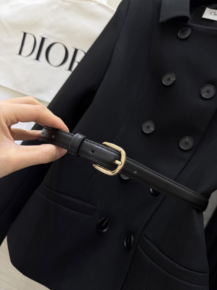 Костюм женский фото 2