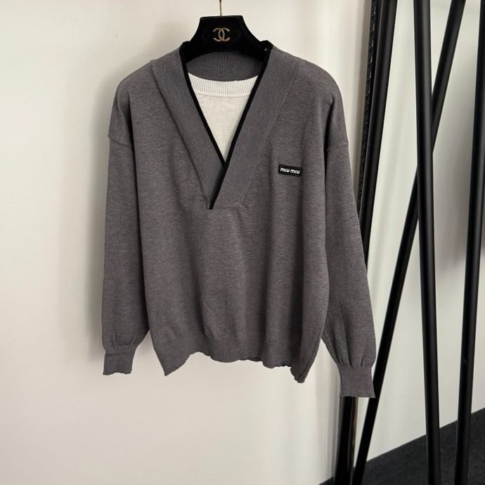 Костюм женский фото 2