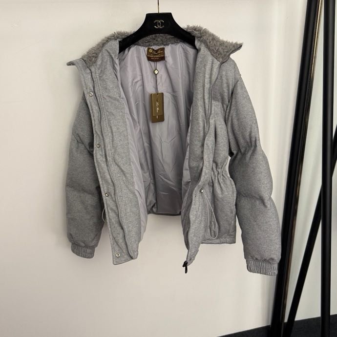 Костюм женский фото 2