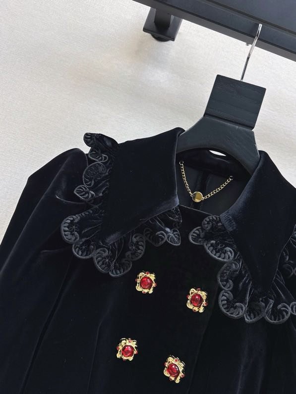 Костюм женский фото 2