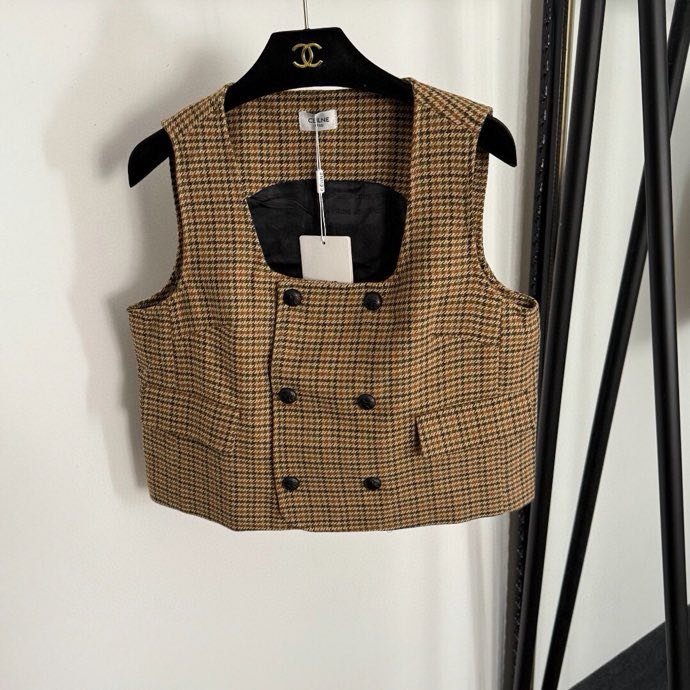 Costume female фото 2