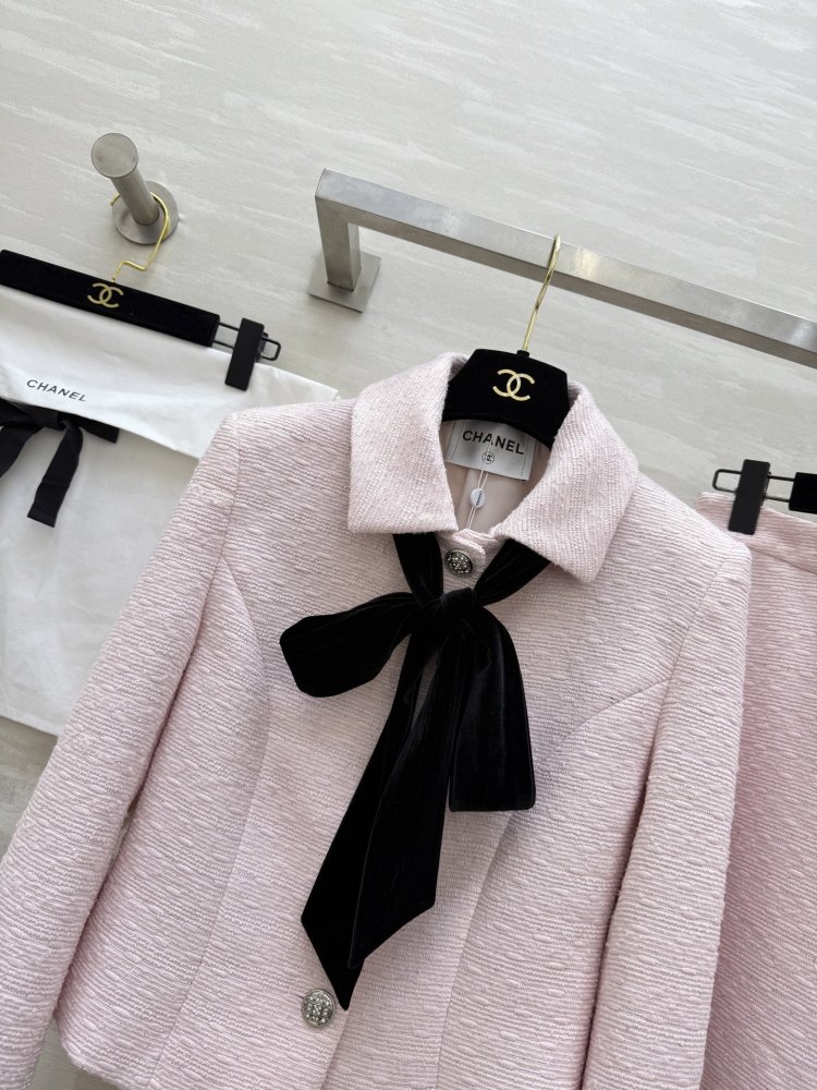 Костюм женский фото 2