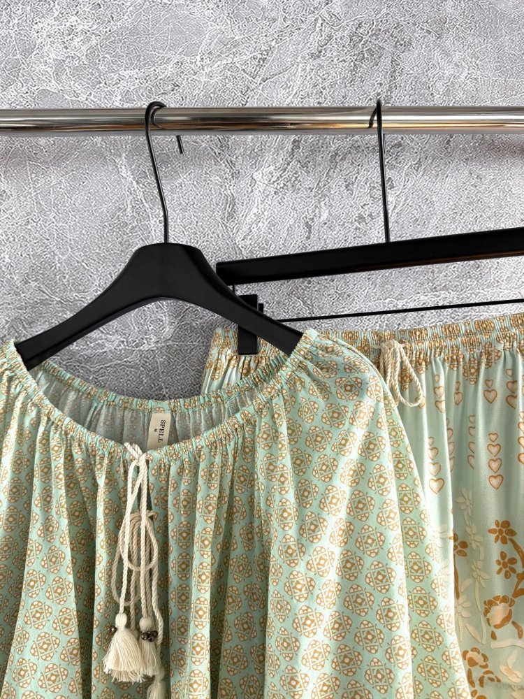 Костюм женский фото 2