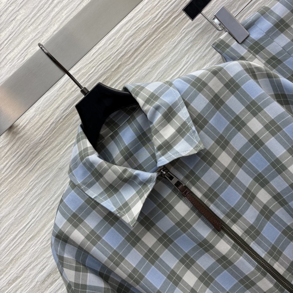 Костюм женский фото 3