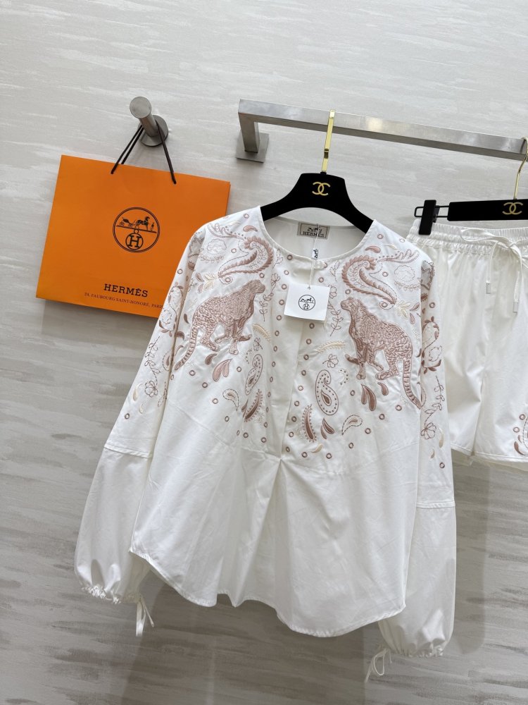 Костюм жіночий фото 3