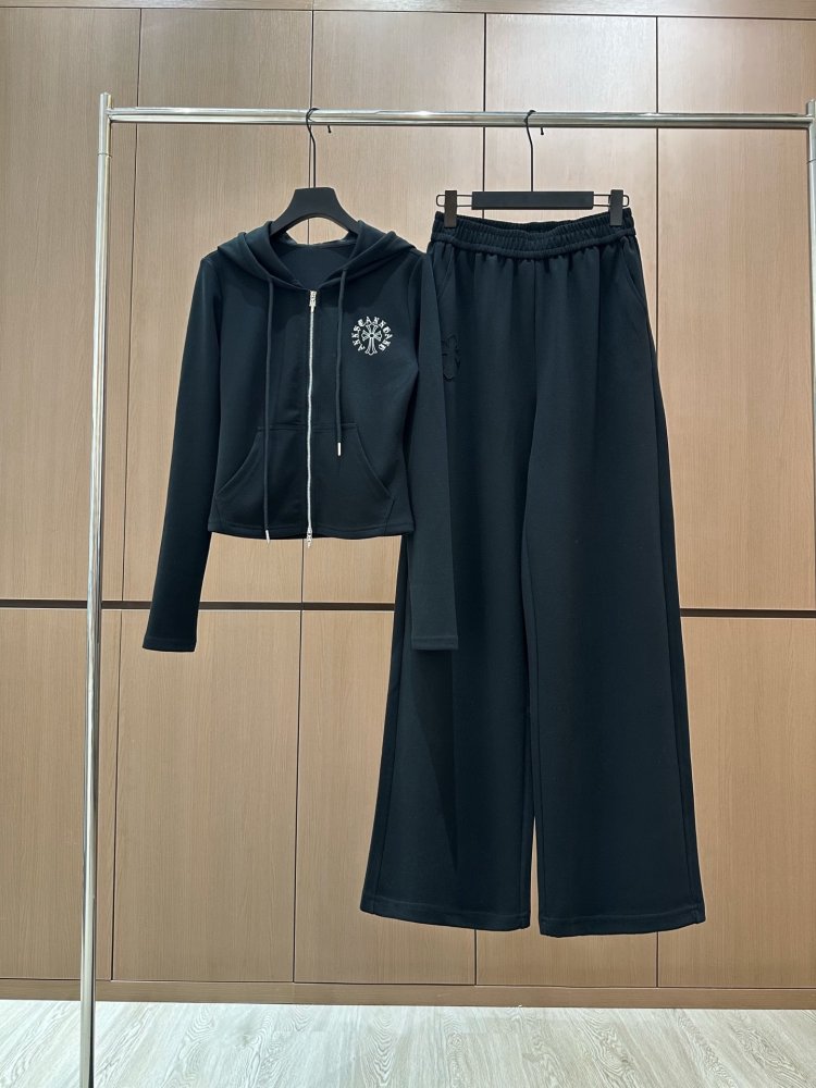 Костюм жіночий фото 3