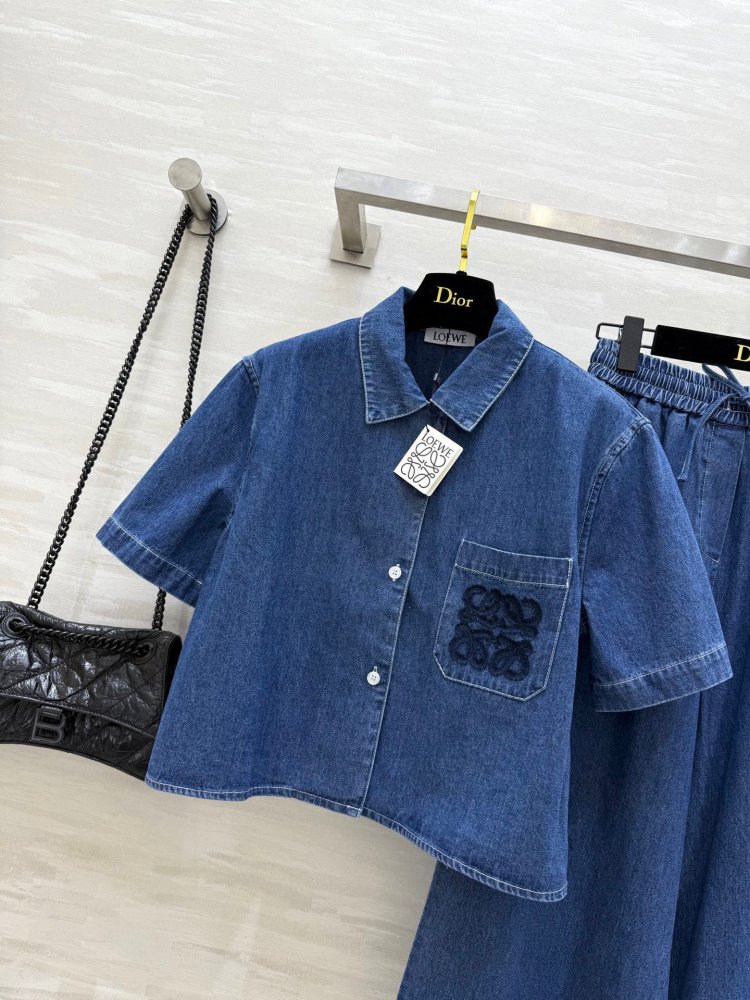 Костюм женский фото 3