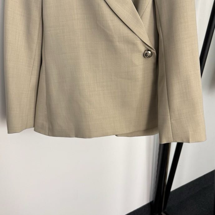 Костюм женский фото 3