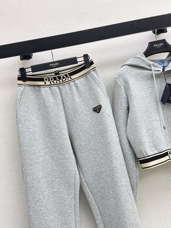 Костюм женский фото 3