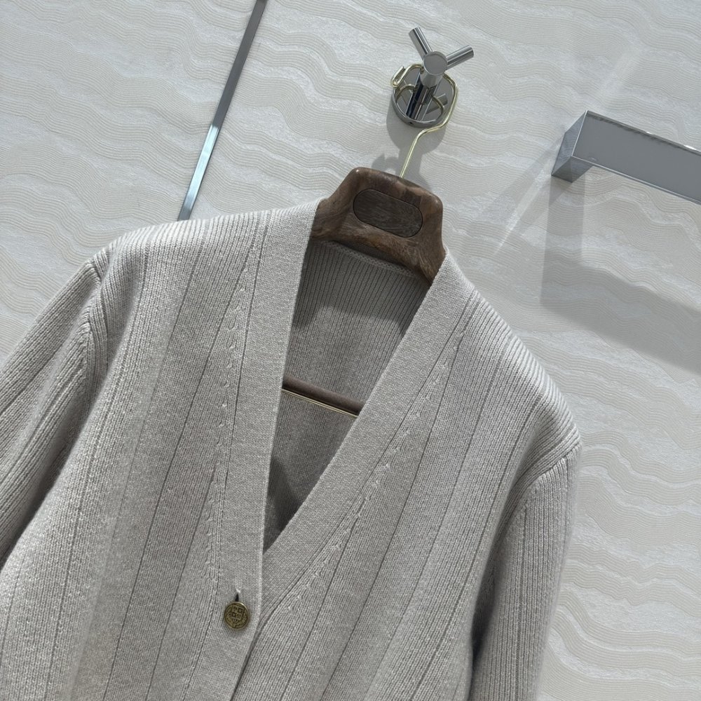 Костюм женский фото 3