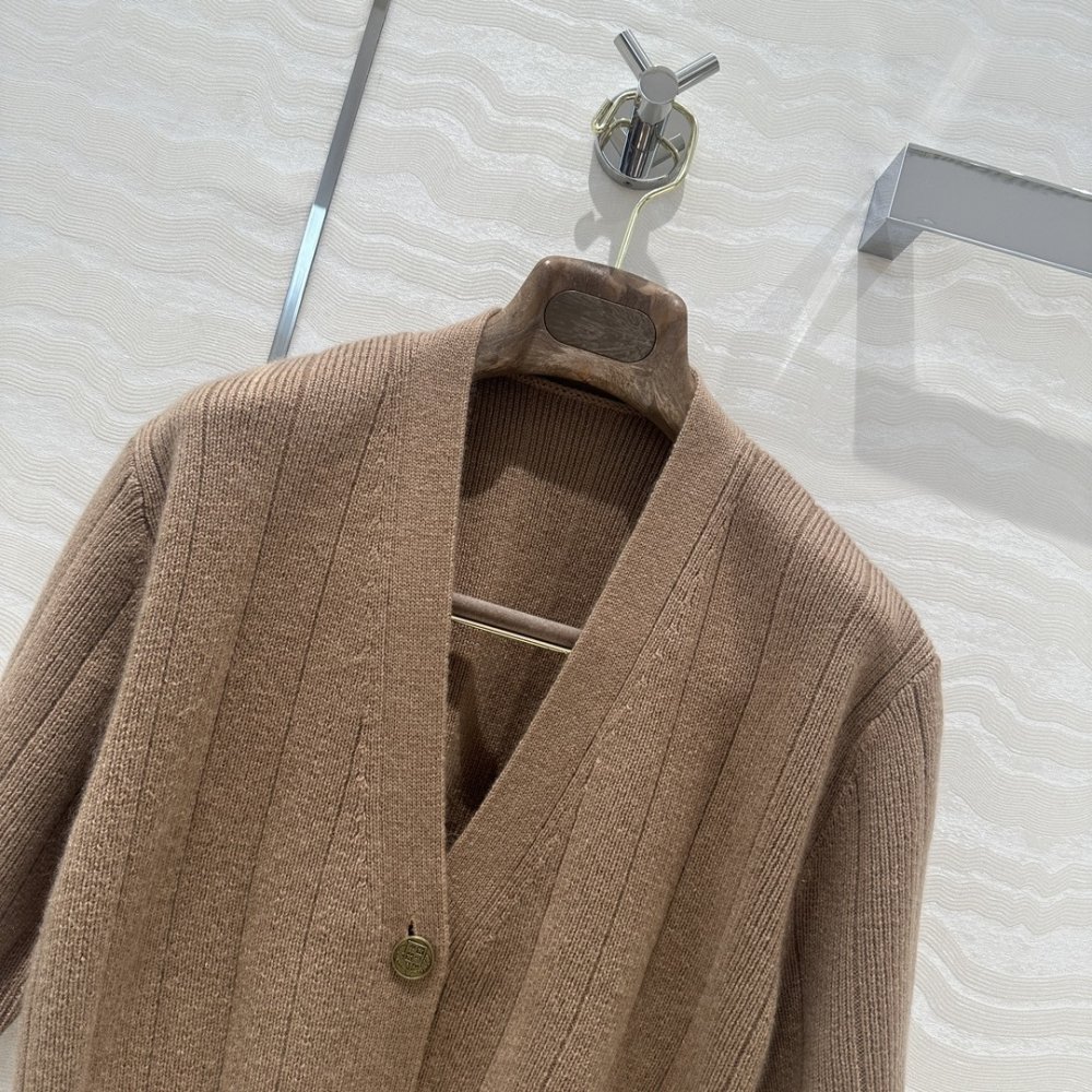 Костюм женский фото 3