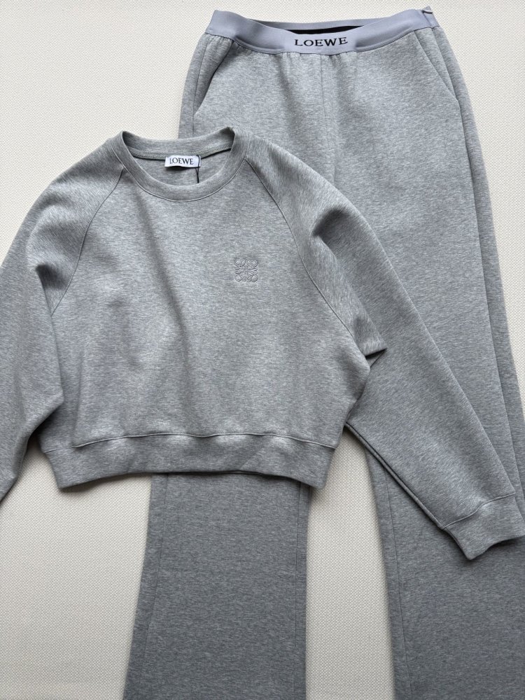 Костюм жіночий фото 3