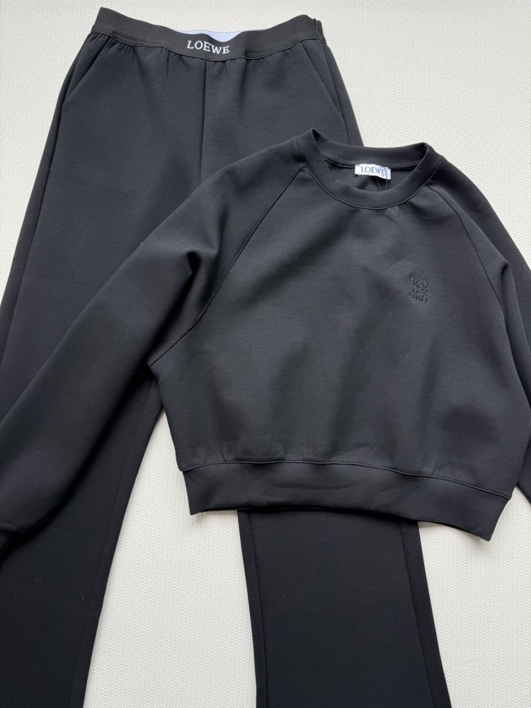 Костюм жіночий фото 3