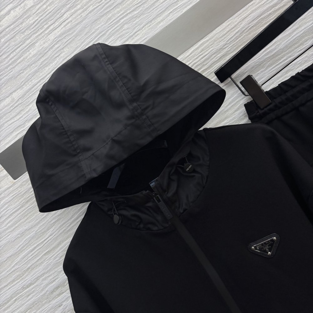 Костюм жіночий фото 3