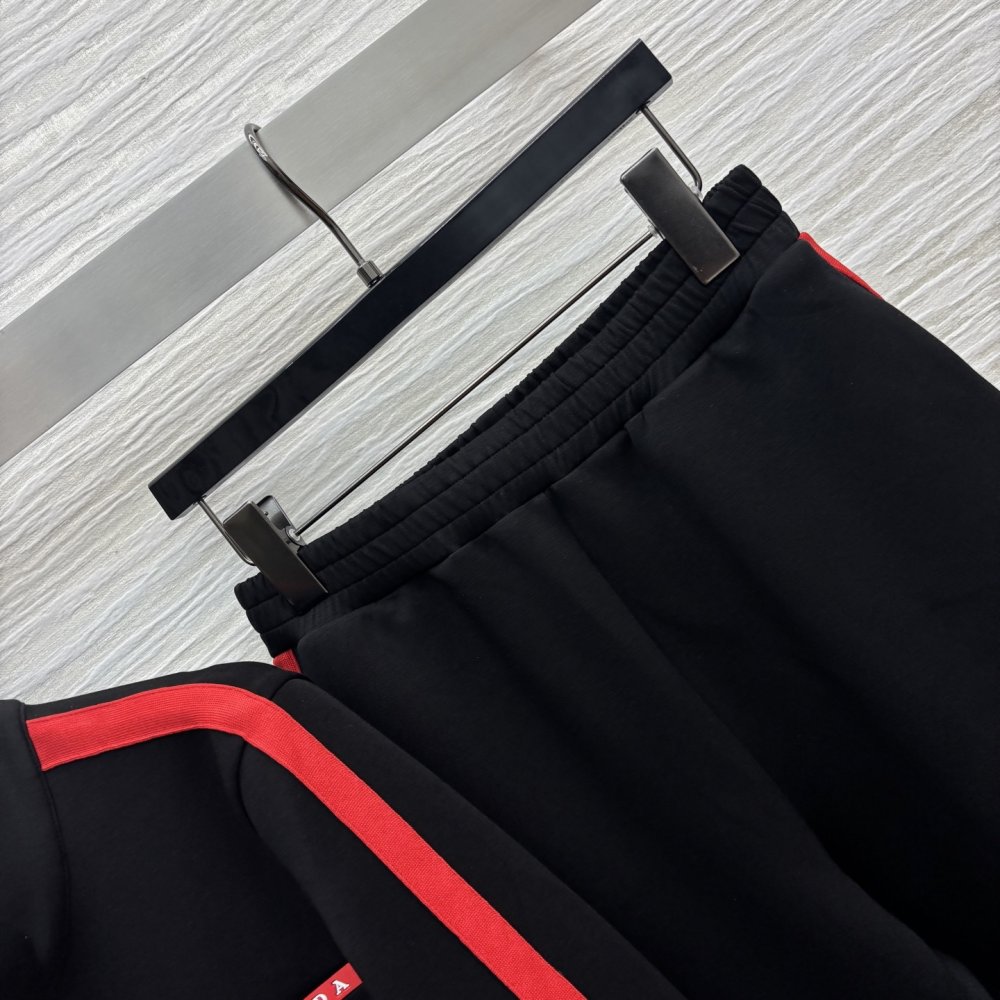 Костюм женский фото 3