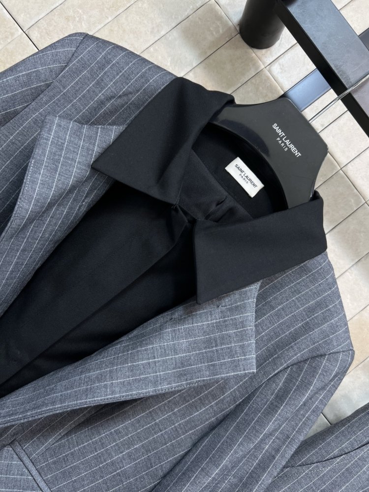 Костюм жіночий фото 3