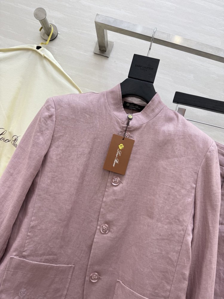 Костюм женский фото 3