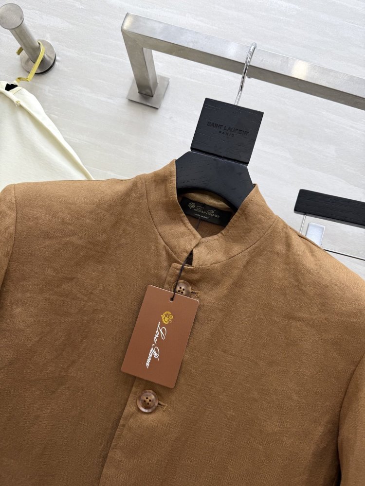 Костюм женский фото 3