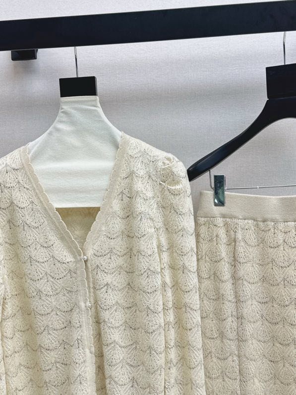 Костюм женский фото 3