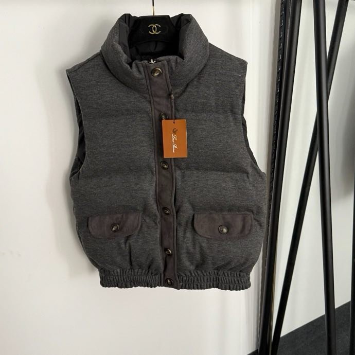 Костюм жіночий фото 3