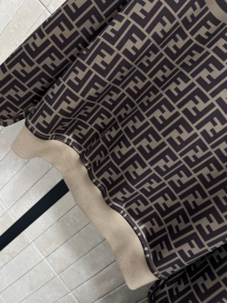 Костюм женский фото 3