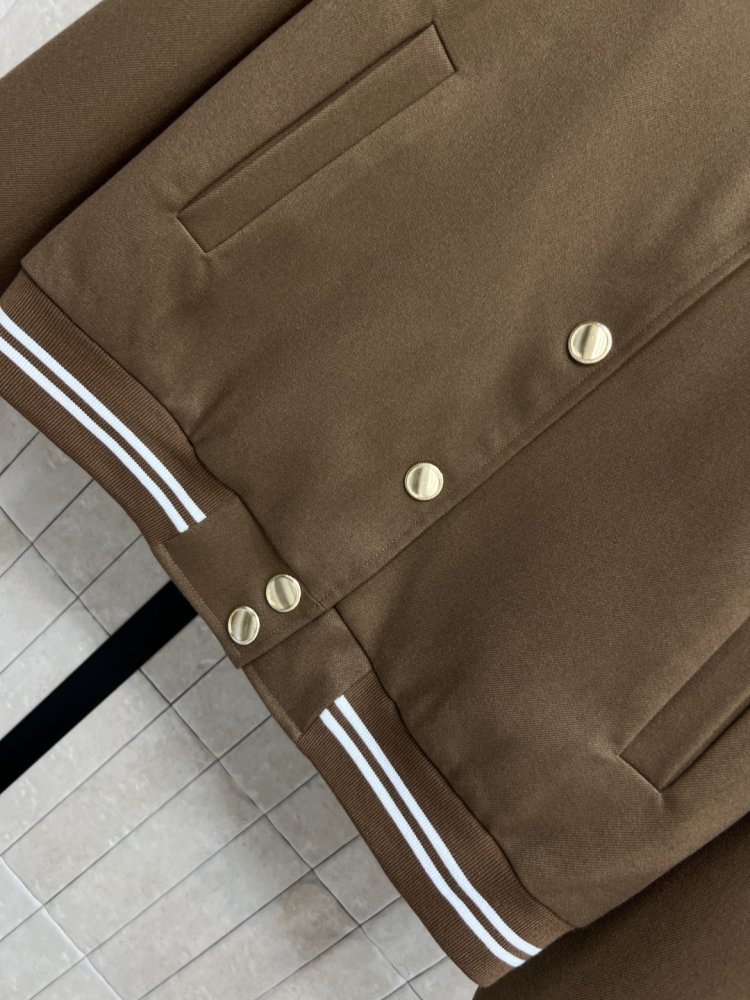 Костюм женский фото 3