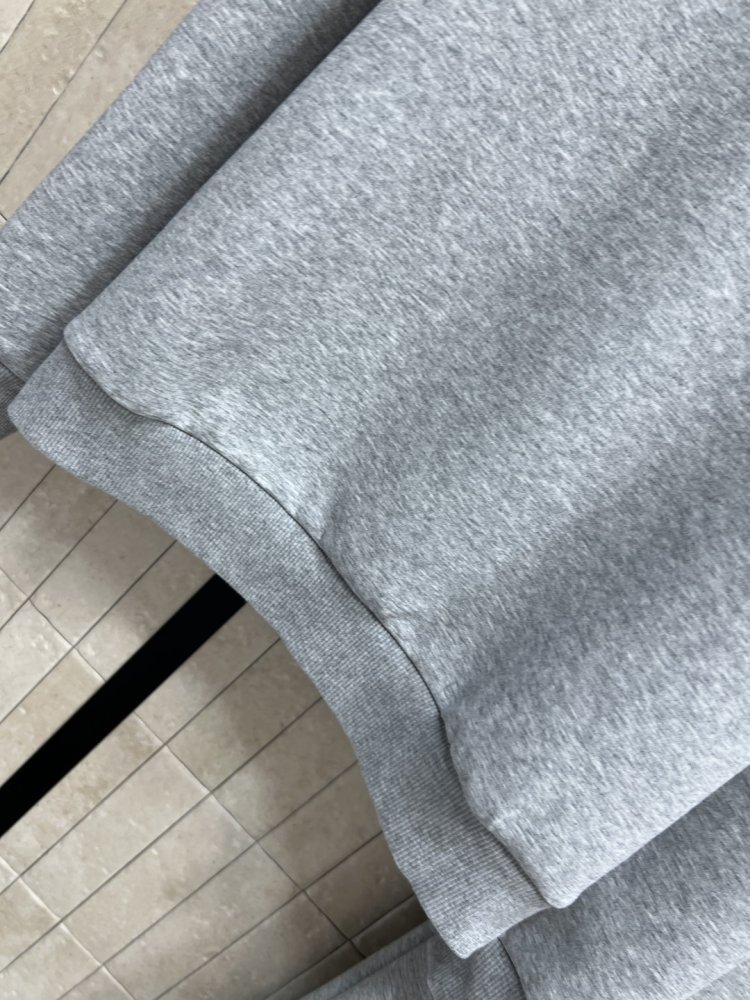 Костюм жіночий фото 3