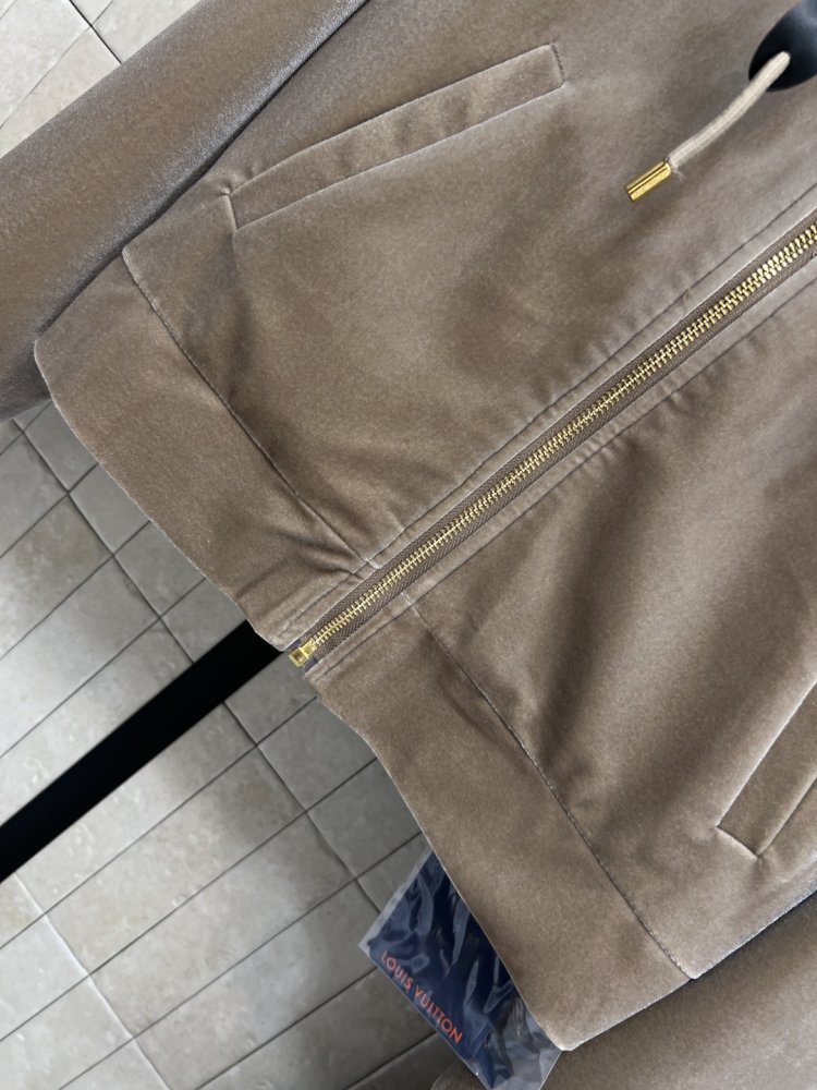 Костюм жіночий фото 3