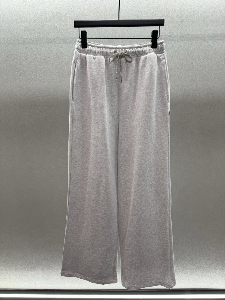 Костюм женский фото 3